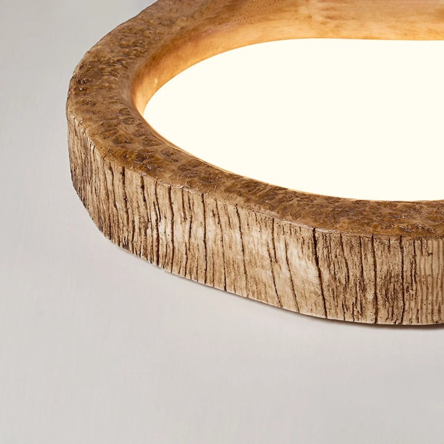 Rustic Bedroom Ceiling Light - LED Wood Look Lamp for Cozy Lighting